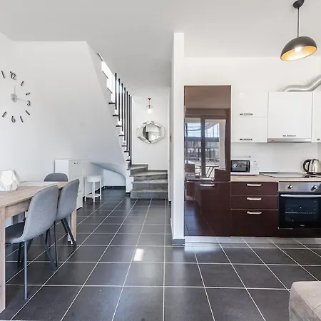 Coastal Haven Talea By Pikhost Apartament *