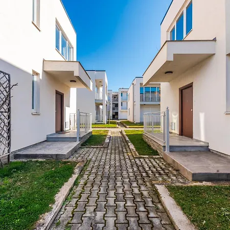 Coastal Haven Talea By Pikhost Appartamento