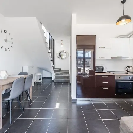 Coastal Haven Talea By Pikhost Apartamento Tale
