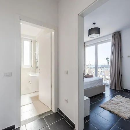 Coastal Haven Talea By Pikhost Apartamento
