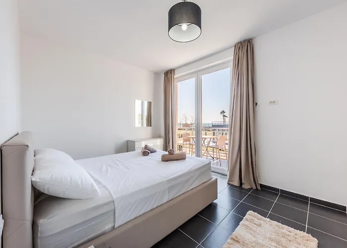 Coastal Haven Talea By Pikhost *