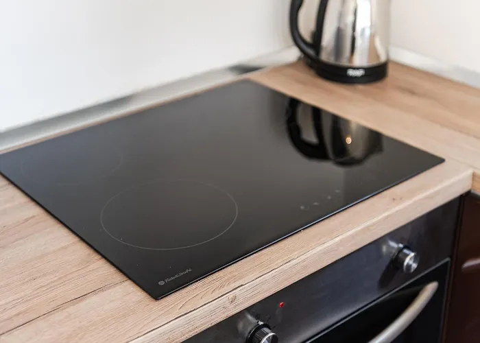 דירה Coastal Haven Talea By Pikhost Tale