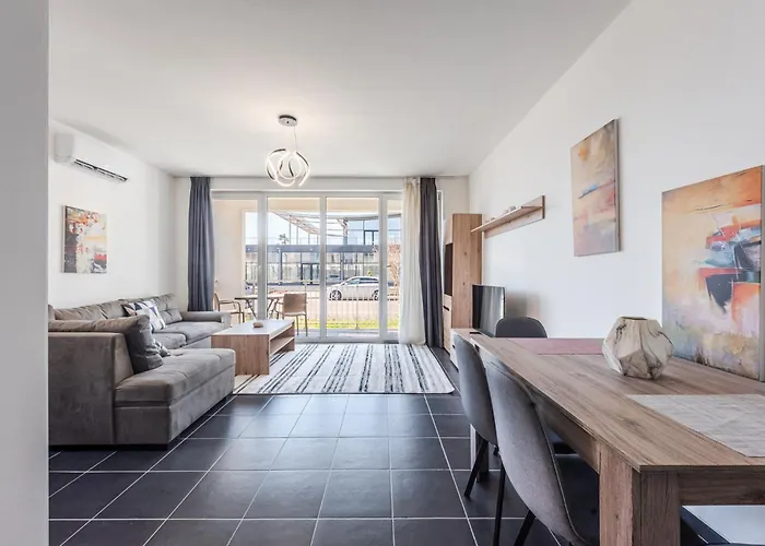 Coastal Haven Talea By Pikhost דירה Tale